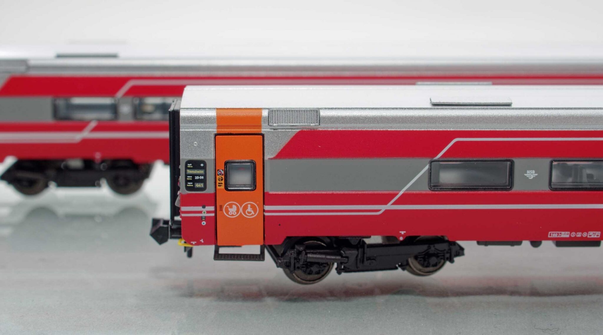 ASM 18002 A7 1 BC7 1 2 Tlg Set Expresszugwagen Zugziel Trondheim