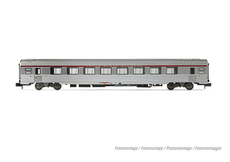 Arnold HN4442  Personenwagen TEE Cisalpin A8u Mailand-Paris silber Ep. IV  SNCF