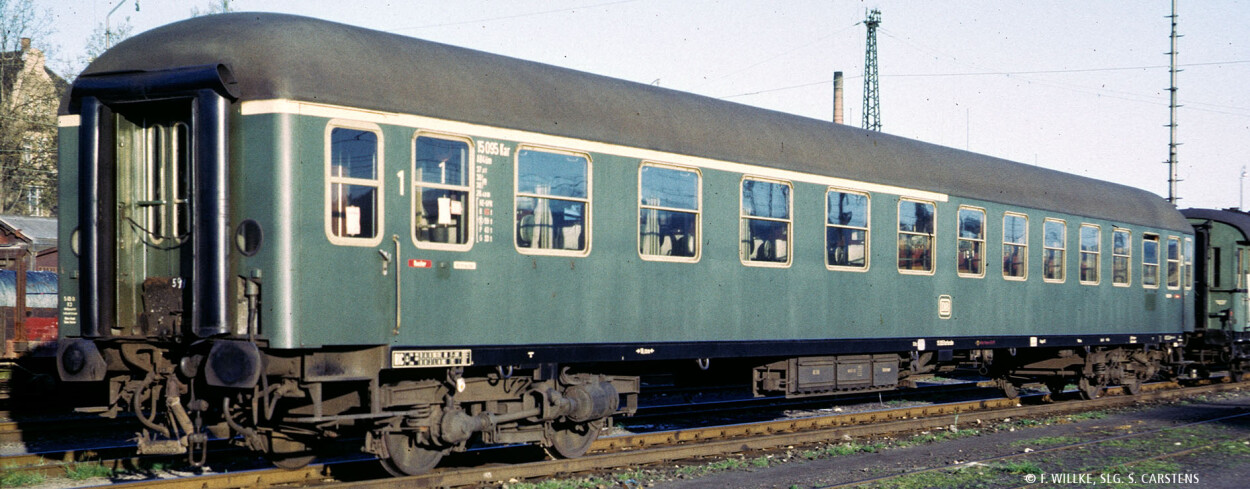 Brawa 58116  Schnellzugwagen AB4ümg-55  Ep. III DB