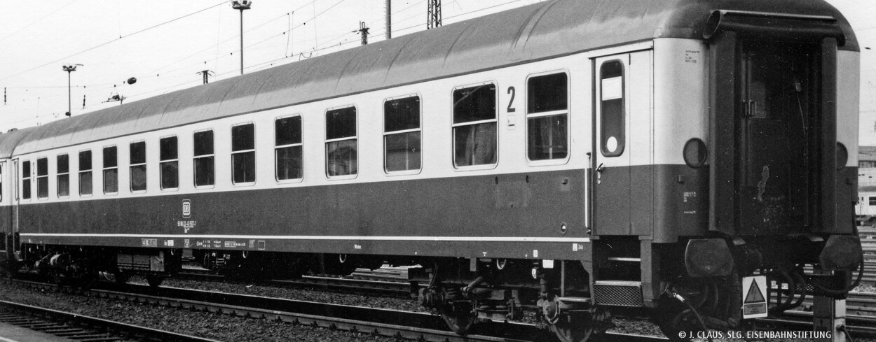 Brawa 58148  Schnellzugwagen Bm238  Ep. IV DB