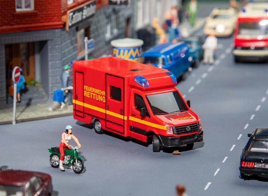 Faller 161434  Car System  RTW VW Crafter Feuerwehr-Rettung (HERPA)