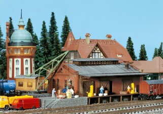 Faller 222180  G&uuml;terhalle mit Ladekran