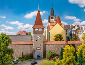 Faller 232171  Altstadtturm mit Mauer