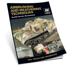 Vallejo 775002  Buch: Airbrush and Weathering, Englisch