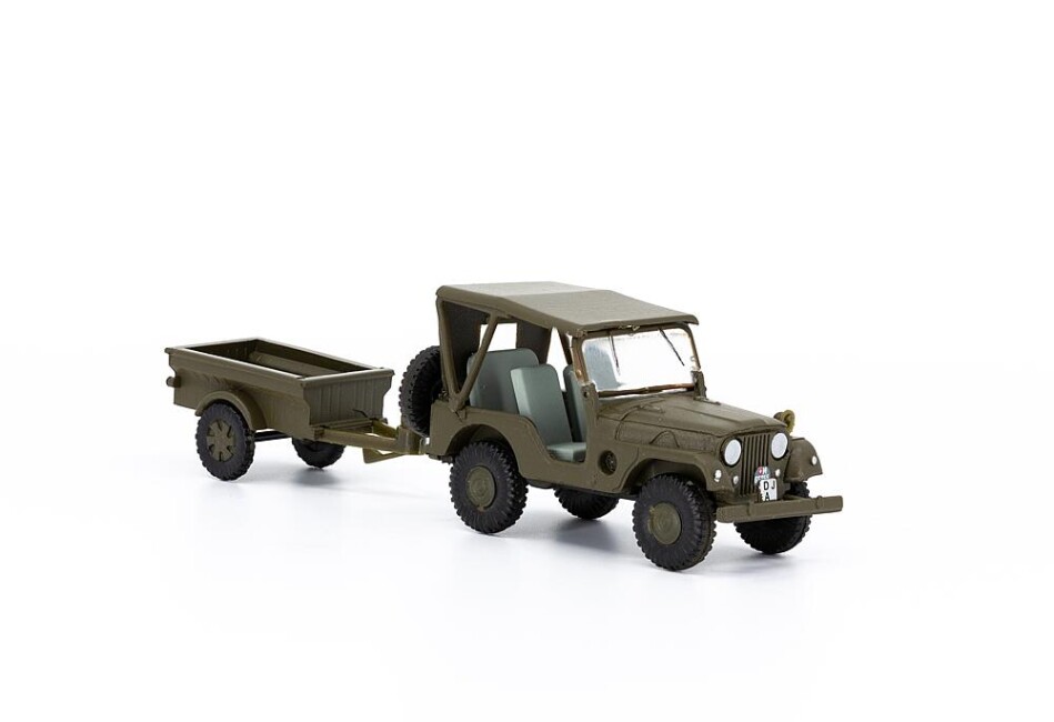 ACE 885102  1/87 Willys M38A1 Armee-Jeep mit Aebi Gelpw Anh 68