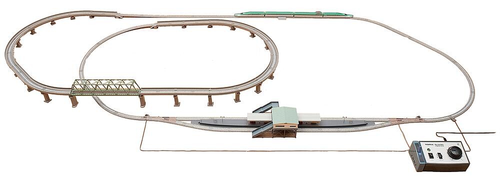 TomyTEC 970275  Gleis Start-Set, Oval, mit Brücke