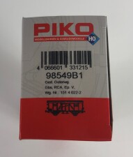 PIKO 98549B1  Gedeckter G&uuml;terwagen rot-wei&szlig;,...