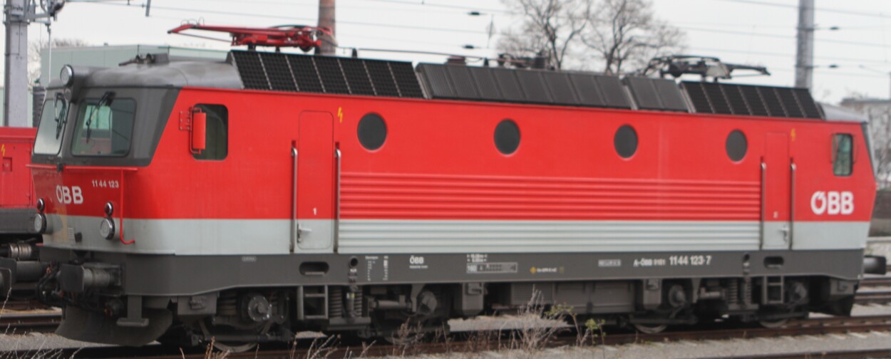 Jägerndorfer JC64560  E-Lok Rh 1044 Valousek  Ep. VI ÖBB