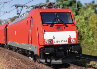 Trix 25800 E-Lok BR 186 DB AG