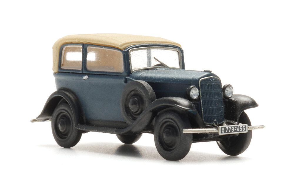 Artitec 312.046 Opel P4, Dach geschlossen, blau