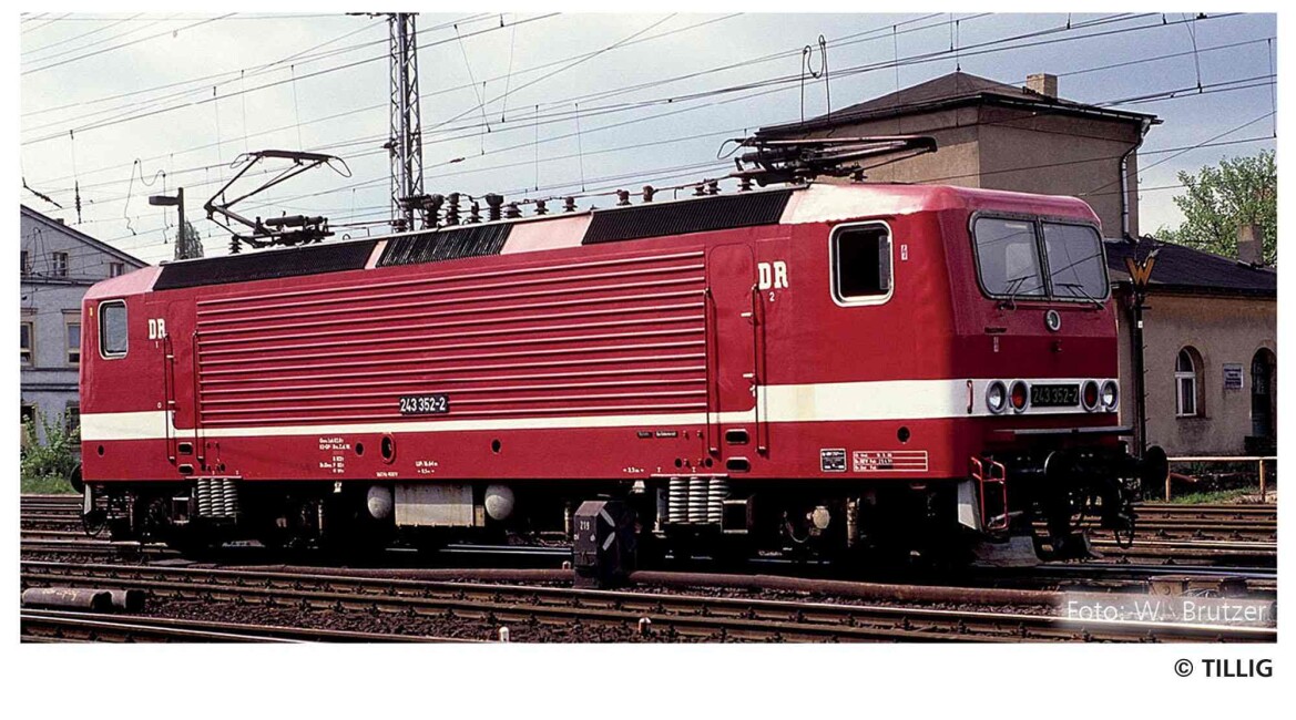 Tillig 04348 Elektrolokomotive BR 243 der DR, Ep. IV