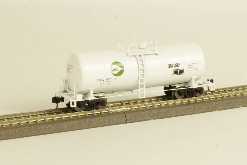Zeuke-TT 85713 mtb Kesselwagen weiß 40ft. 16.000 gal. "Cargill" No. 85713