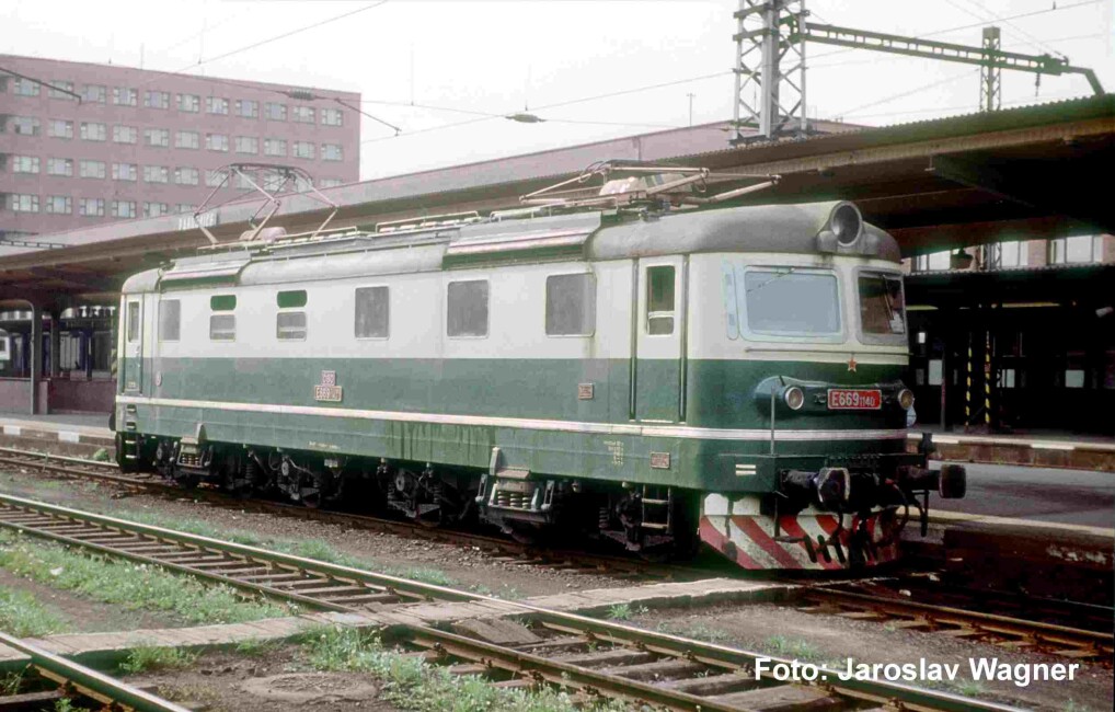 PIKO 21024 E-Lok BR E 669.1 CSD Ep. IV