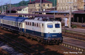 PIKO 21773 E-Lok BR 110 blau/beige DB Ep. IV