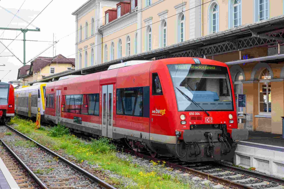 PIKO 40860 N-Dieseltriebwg. RS 1 DB AG Ep. VI