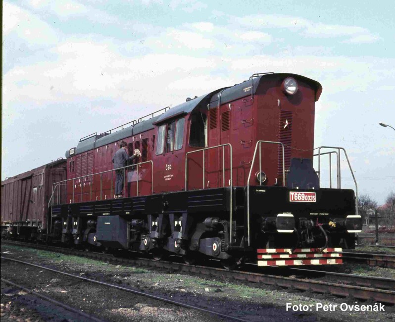 PIKO 52146 Diesellok T 669 CSD Ep. IV