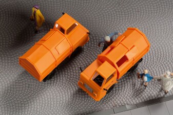 Auhagen 43677 Multicar M22 mit Abfallsammelbeh&auml;lter