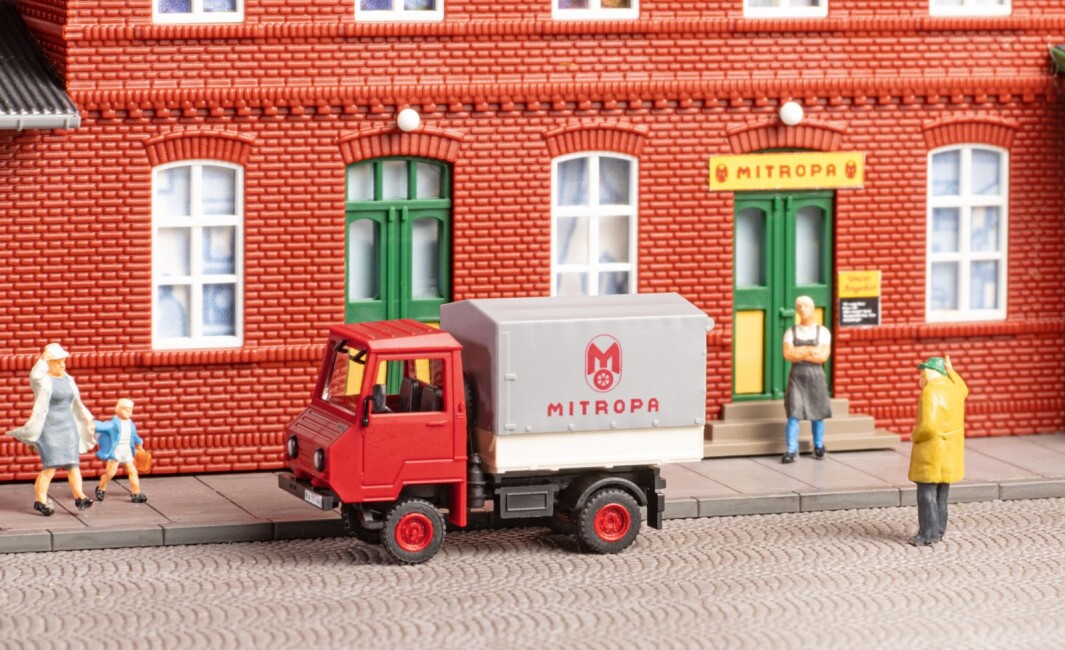 Auhagen 43690 Multicar M24-0 Pritsche Plane Mitropa