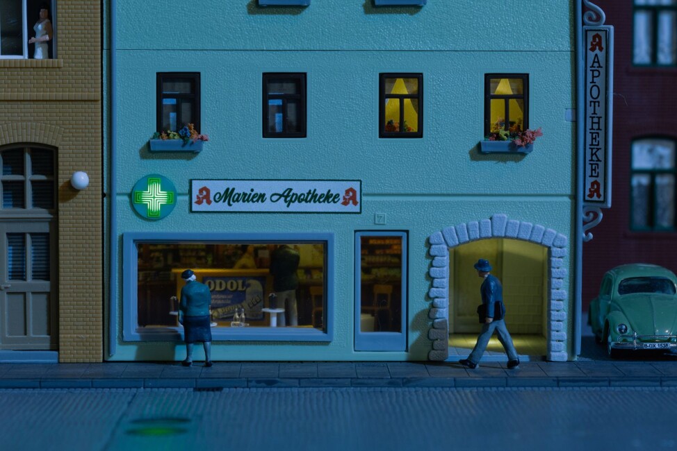 Auhagen 58107 LED-Beleuchtung Apothekenkreuz H0