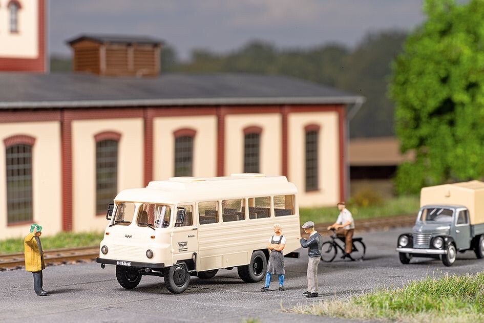 Auhagen 66052 Robur LO3000 Mehrzweckbus DR RAW Schöneweide