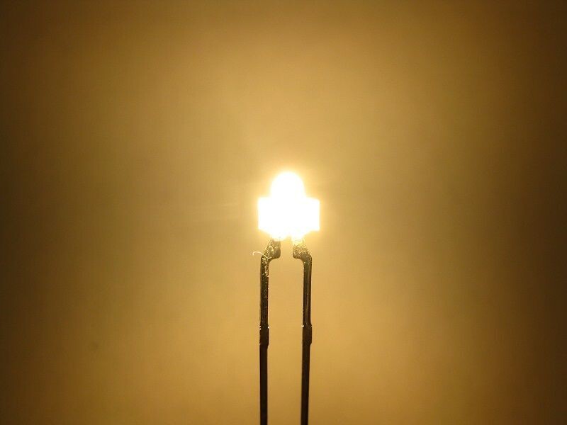 Schönwitz 50648 LED 1,8mm warmweiß diffus eingefärbt