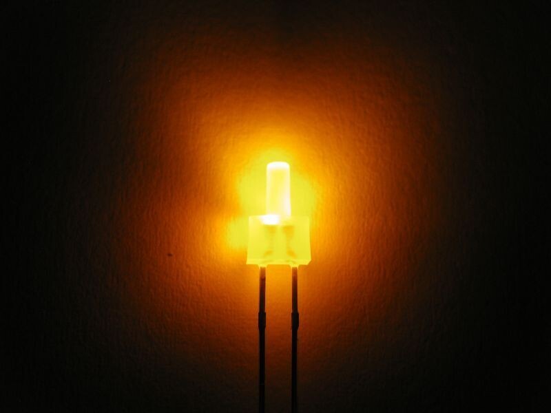 Schönwitz 50797 Tower LED lang 2mm gelb diffus blinkend 1,8Hz