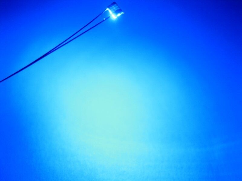 Schönwitz 50255 10 Stück LED SMD 0805 mit Lackdraht blau