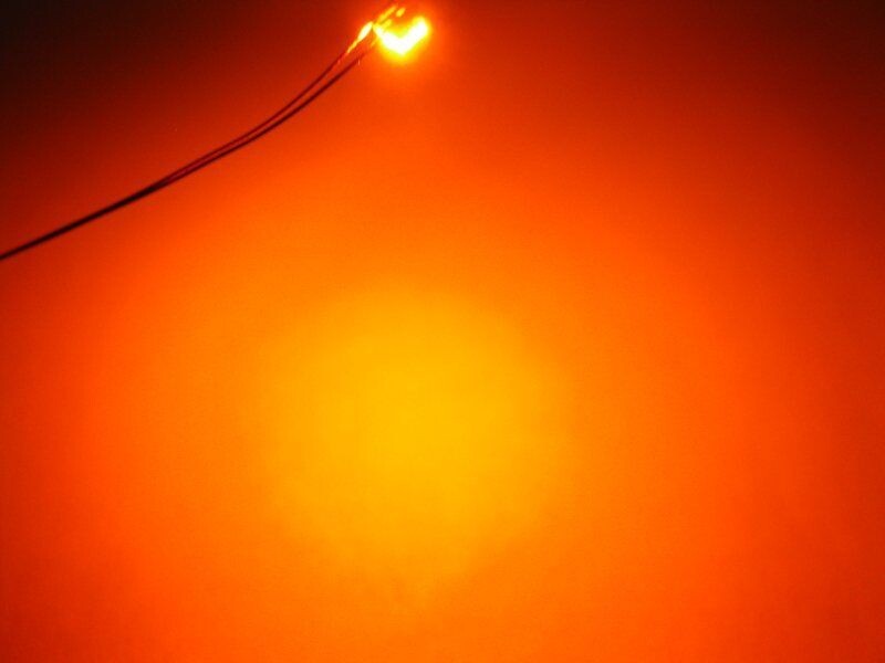 Schönwitz 50259 10 Stück LED SMD 0805 mit Lackdraht orange