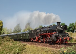 M&auml;rklin 38327 Dampflokomotive 18 323