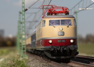 M&auml;rklin 39130 Elektrolokomotive E 03 002