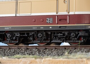 Trix 25030 Elektrolokomotive E 03 002