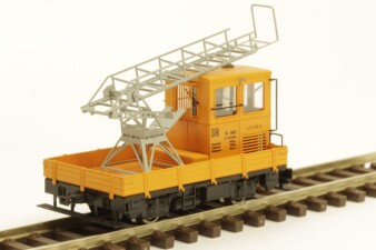 M&amp;M Modell SKL24 mit Drehleiter in orange, DR, Fertigmodell, TT