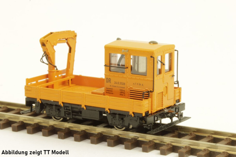 M&M Modell SKL24 mit Ladekran in orange, DR, Fertigmodell, H0