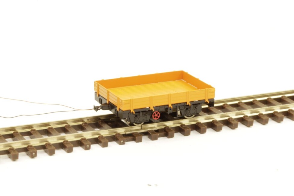 M&M Modell GKW-A kurz in orange, DR, Fertigmodell, TT