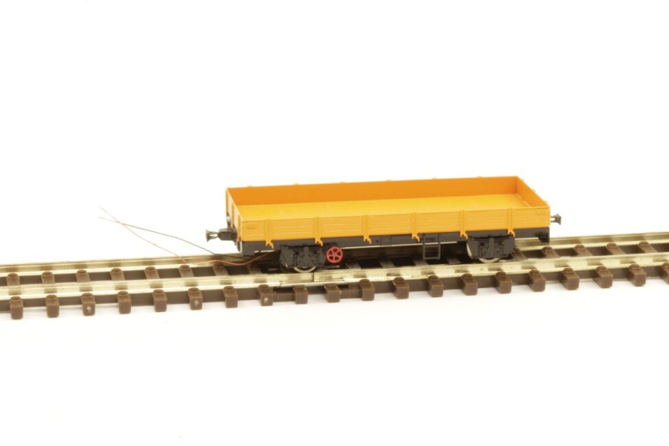 M&M Modell GKW-A lang in orange, DR, Fertigmodell, TT
