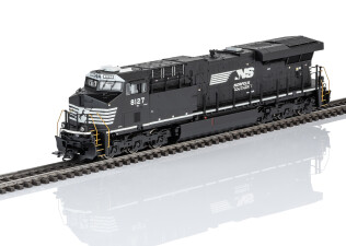 Trix 25448 Diesellokomotive Typ GE ES44AC No. 8127