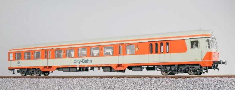 ESU 36482 n-Wagen BDnrzf 451 Steuerwagen orange lichtgrau, 82-34 265-2, Ep. IV DB