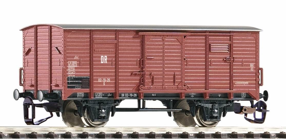 PIKO 47761 Gedeckter Güterwagen Ep. III DR