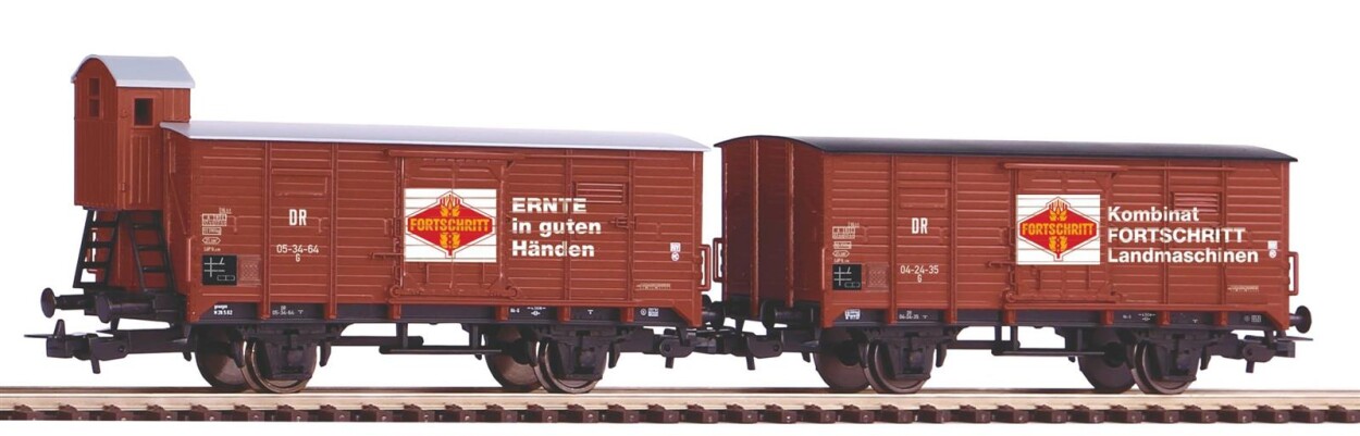 PIKO 58366 2-Set Gedeckte Güterwagen "Fortschritt", Ep. III DR
