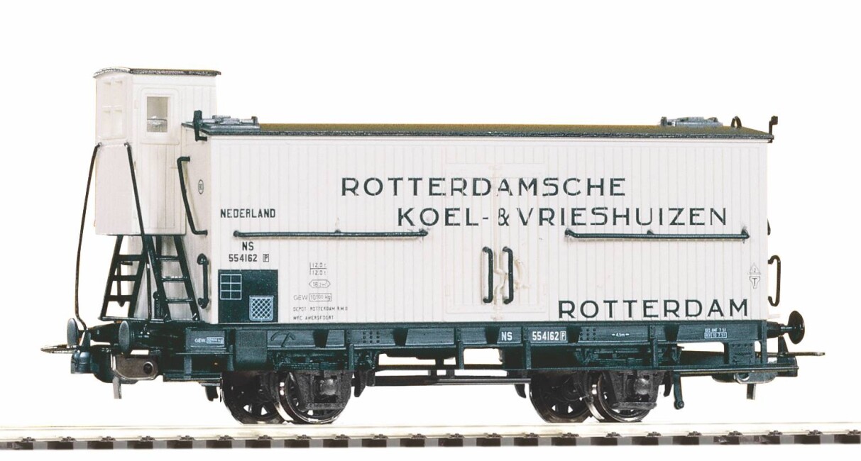 PIKO 58930 Gedeckter Güterwagen Ep. III NS