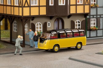 Auhagen 66016 Luxusbus gelb/schwarz Dach geschlossen