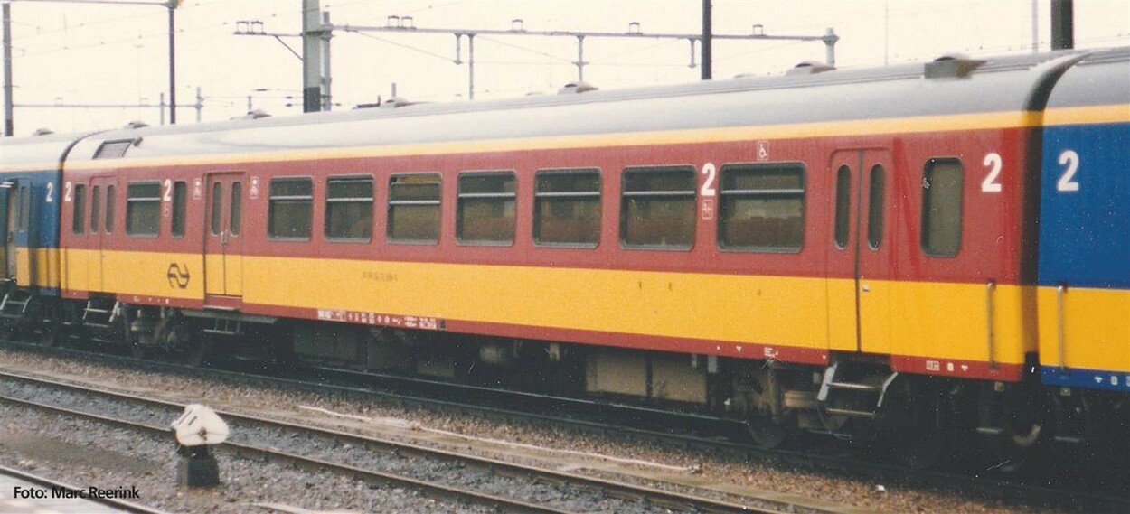 PIKO 97644 Personenwagen ICR Gepäck Ep. IV SNCB