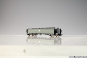 PMT 52409 Aussichtswagen offen gr&uuml;n mit Sitzb&auml;nken Ep. III DR
