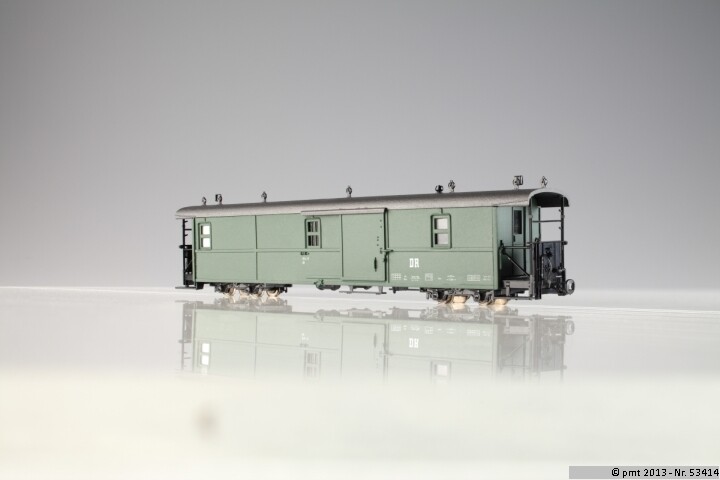 PMT 53414 Einheitspackwagen grün Ep. IV DR