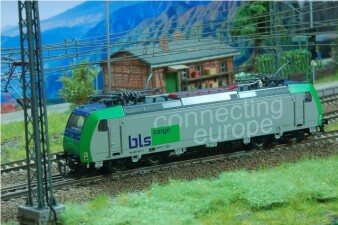 K&uuml;hn 32332 E-Lok BR485 ConnEurope Ep. V BLS Cargo