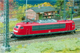 K&uuml;hn 32576 E-Lok BR103 lang rot Ep. V DB AG