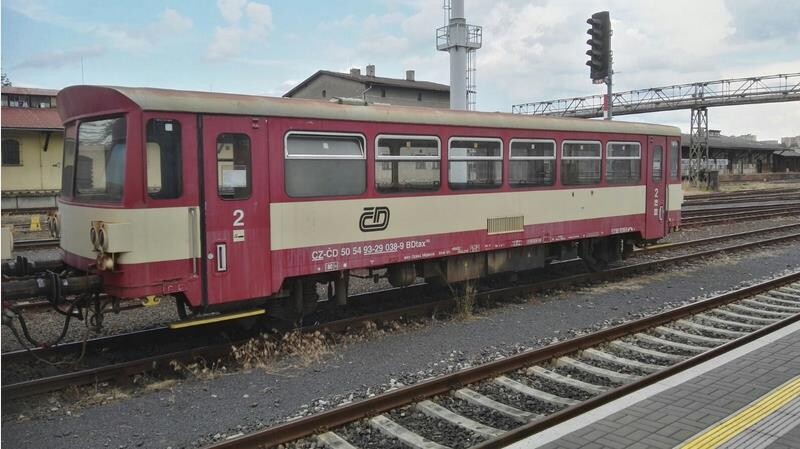 Kühn 33762 Triebwagen Rh810 Beiwagen rot Ep. V CD